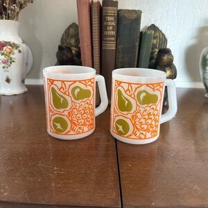 Retro Federal milk glass Fruit-Pattern Ceramic Mug Set (2) orange green